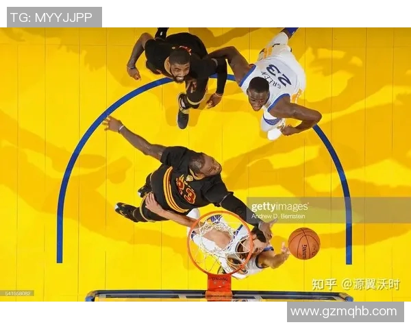 2016年骑士与勇士季后赛第四场精彩对决回顾与分析